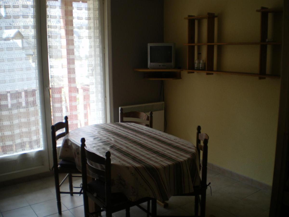 Agreable Studio A 400 M Du Centre Ville De Luz 뤼생소베르 외부 사진